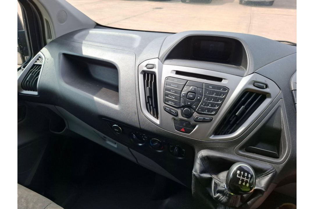 BLUE FORD TRANSIT CUSTOME 290 TREND DIESEL PANEL VAN - NO V5 - Image 12 of 13