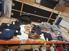 20 X MIXED LOT TO INCLUDE MICHAEL KORS LOGO BACKPACK , NEW LOOK YAZMIN JEANS IN SIZE 8 , NEW LOOK RI