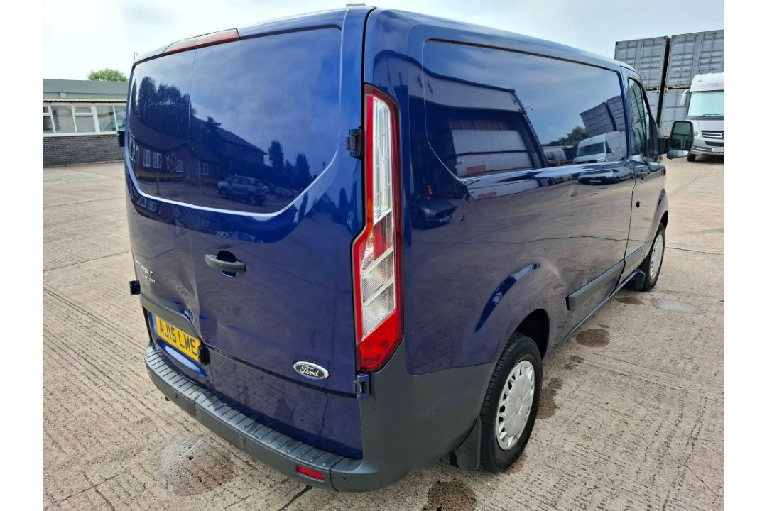 BLUE FORD TRANSIT CUSTOME 290 TREND DIESEL PANEL VAN - NO V5 - Image 3 of 13