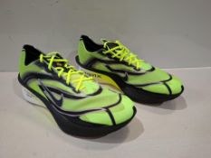 1 X BRAND NEW PAIR OF UNISEX NIKE ZOOMX VAPORFLY NEXT% 4 ROAD RACING TRAINERS IN GREEN / BLACK