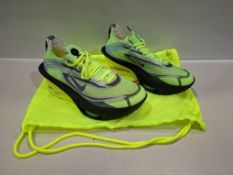 1 X BRAND NEW PAIR OF UNISEX NIKE AIR ZOOM ALPHAFLY 3 ROAD RACING SHOES IN GREEN / BLACK IN SIZE UK