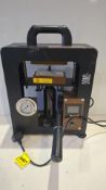 1 X 600W MANUAL HYDRAULIC HEAT PRESS MACHINE COMMONLY USED AS A ROSIN EXTRACTOR (MODEL CR2042-1 )