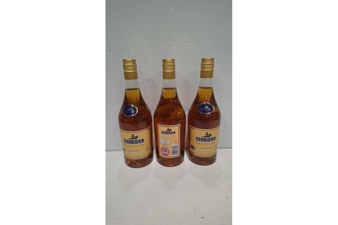 11 X DELOUR NAPOLEON BRANDY 36% 70CL
