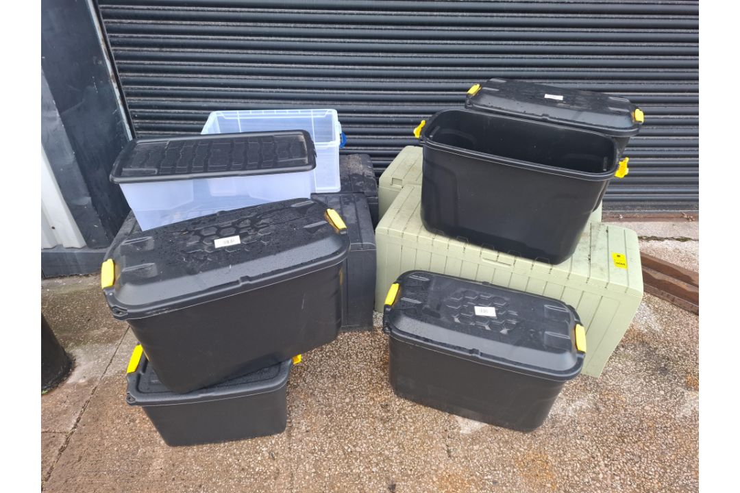 11 X VARIOUS STORAGE BOXES IN VARIOUS SIZES