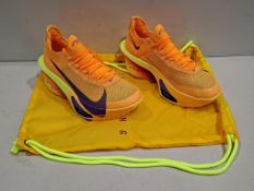 1 X BRAND NEW PAIR OF UNISEX NIKE AIR ZOOM ALPHAFLY 3 ROAD RACING SHOES IN LASER ORANGE IN SIZE UK 8