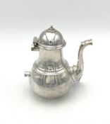 A George V silver teapot,