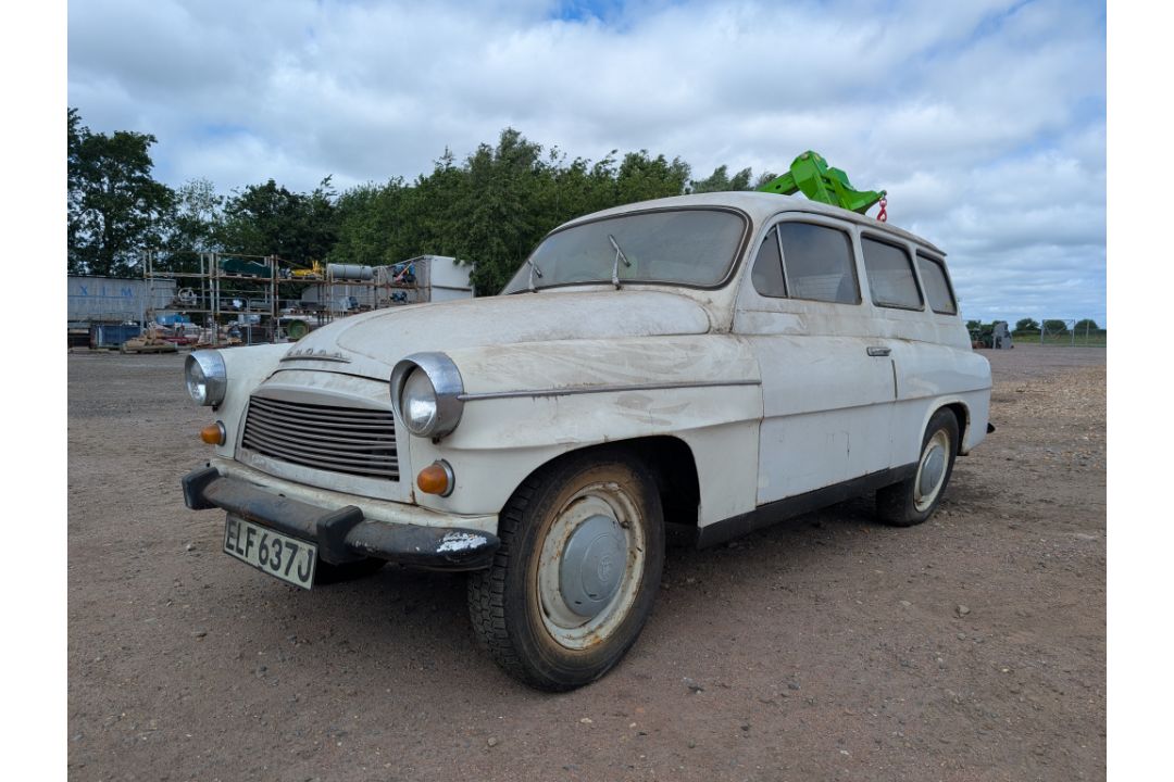c.1970 SKODA Octavia Combi 1221cc petrol CAR  Reg. No. ELF 637J (expired)   An unusual UK specificat - Image 2 of 44