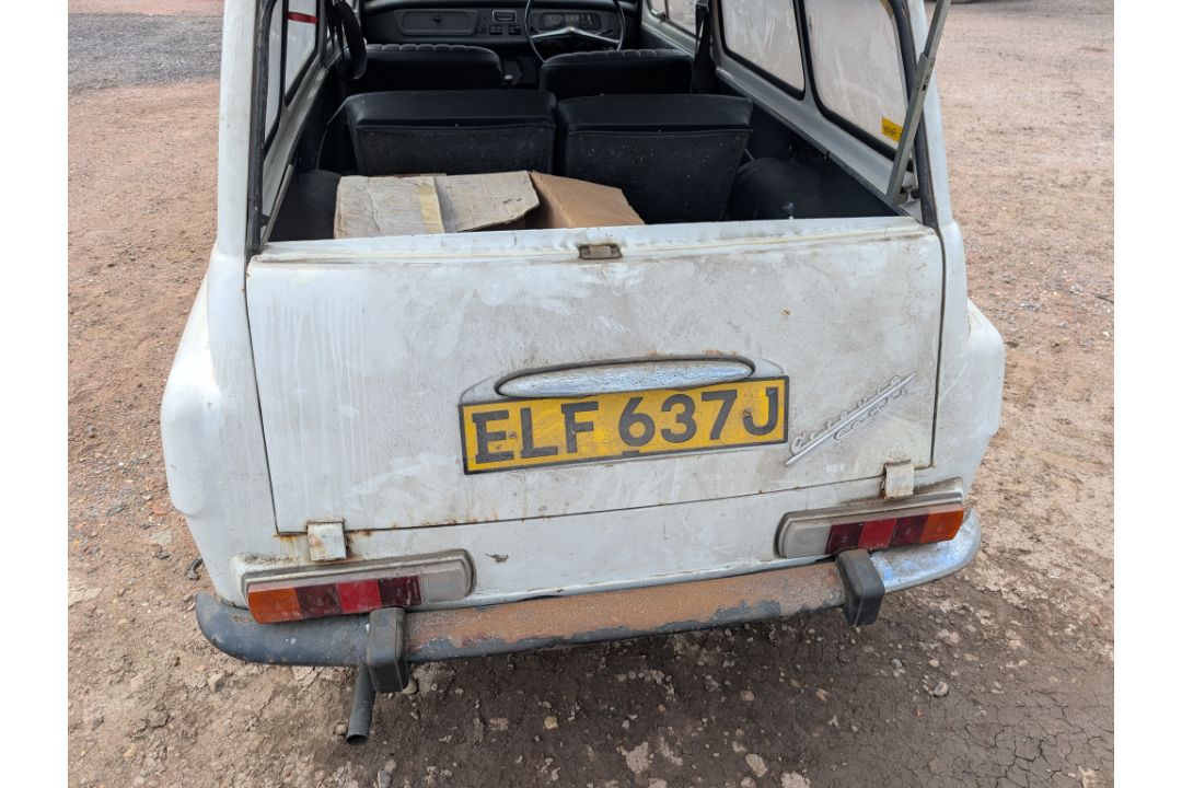 c.1970 SKODA Octavia Combi 1221cc petrol CAR  Reg. No. ELF 637J (expired)   An unusual UK specificat - Image 35 of 44