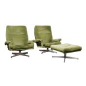 Mid Century, Britain Pair of Easy armchairs with ottoman