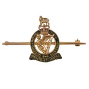 A Queens Royal Irish Hussars sweetheart brooch 9ct yellow gold