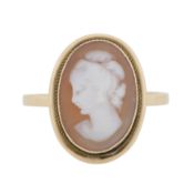 A cameo ring Yellow metal