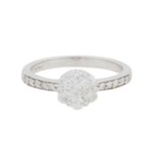A diamond cluster ring 18 carat white gold