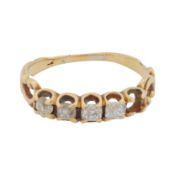 A four stone diamond ring Yellow metal