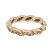 A diamond ring Yellow metal