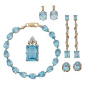 A blue topaz and gold group of jewellery 9 carat yellow gold