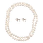 A pearl necklace and pair of earrings White metal