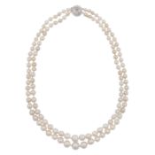 A pearl and diamond necklace White metal