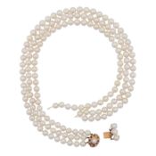 A three row pearl necklace and pendant Yellow metal