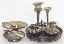 Silver plated items to include pair of pierced vases, galleried tray, basket etc, 4.7kg gross
