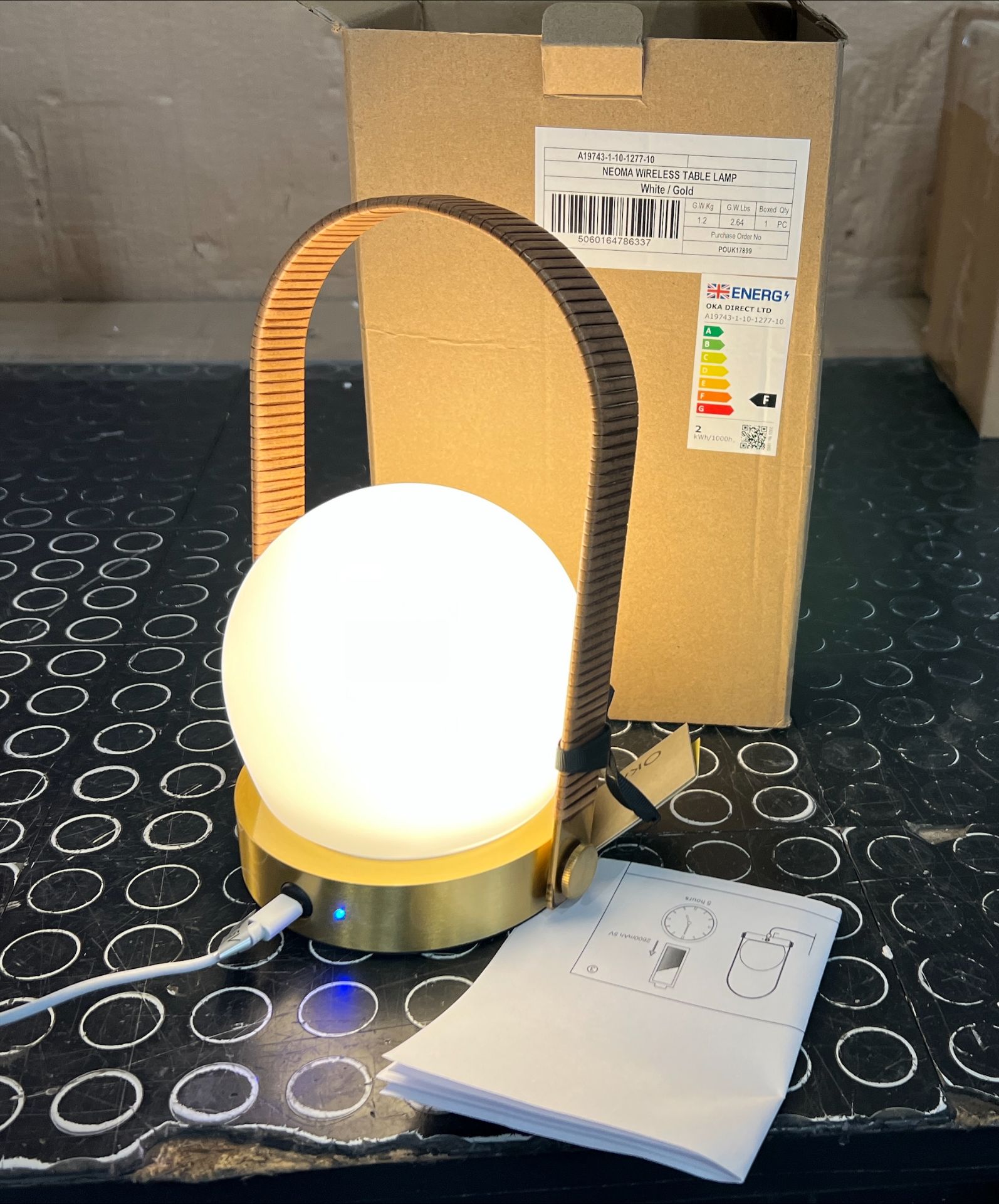 Grade-C0 ref LOT594 Neoma Wireless Table Lamp - White/Gold RRP œ125 - Image 2 of 6