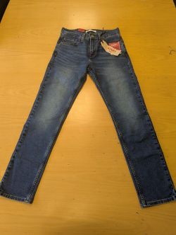 Branded Clothing and Footwear returns from Moncler Barbour, Ralph Lauren, North face, Belstaff, Asics and more