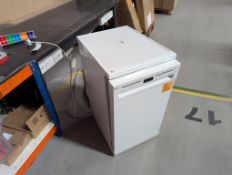  Bush DWSLE96W Slimline Dishwasher - White RRP œ229