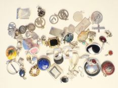 Konvolut Silberschmuck Ketten & Armbänder, gestempelt bzw. geprüft, 230,1g