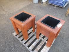 (2) 20'' X 20'' X 24'' RAISED 1 POT CEDAR PLANTER BOXES