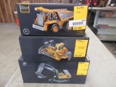 REMOTE CONTROL EXCAVATOR, BULLDOZER, & DUMPTRUCK
