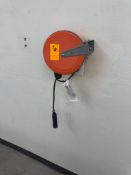RETRACTABLE EXTENSION CORD