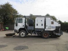 2007 STERLING SC-8000 SCHWARZE M6000 SWEEPER TRUCK