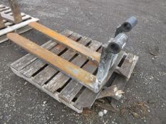 60'' FORKLIFT/TELEHANDLER FORKS W/ 2 3/8'' HOLES