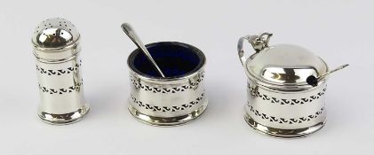 A cased silver cruet set