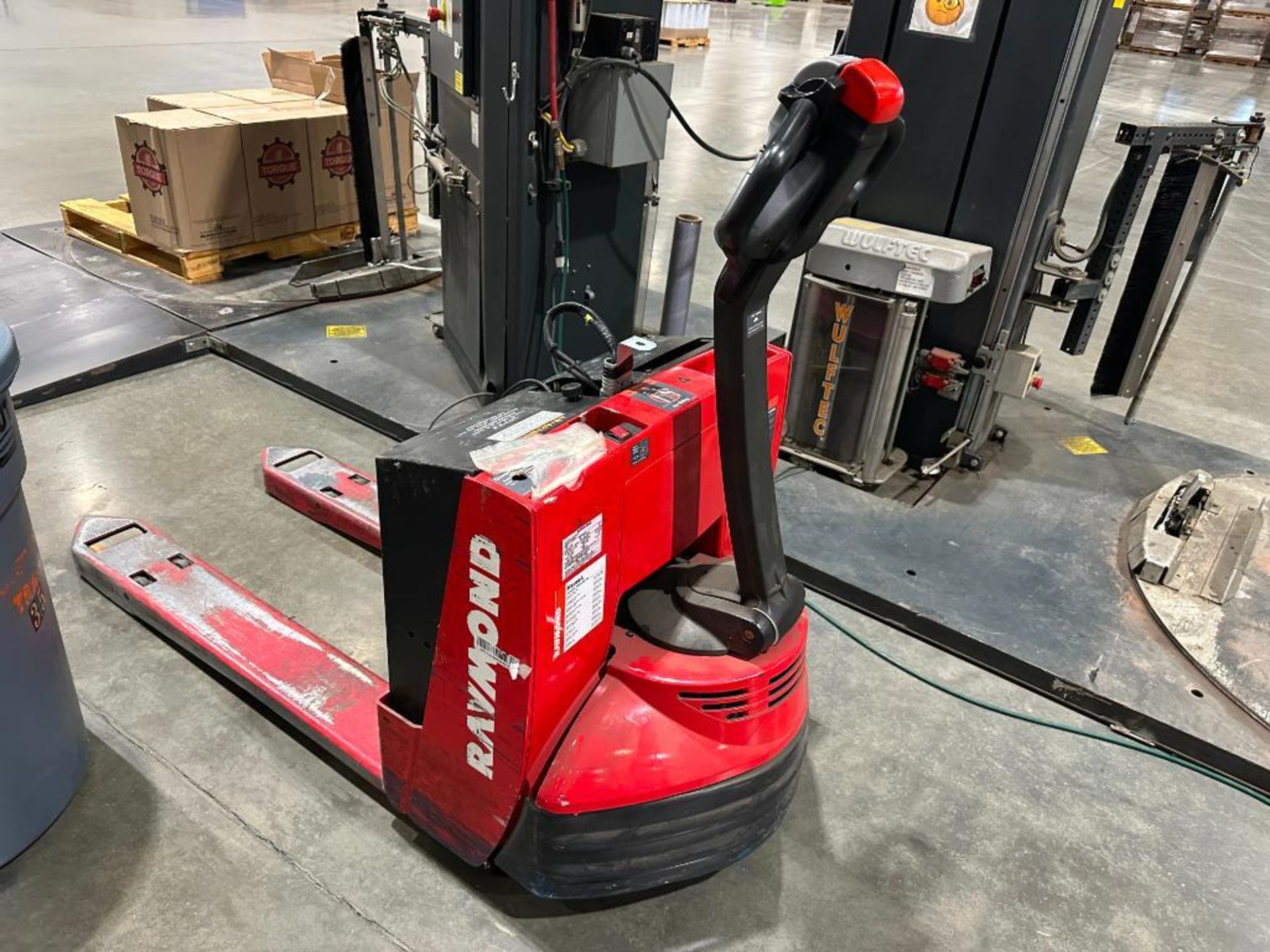 Raymond Rideable Jack Raymond electric walk behind pallet jack, Model 102-F45L, SN 102-14 ...