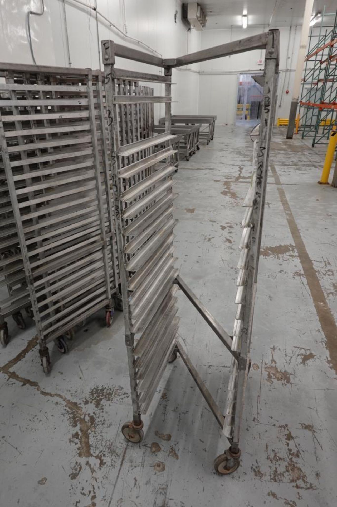 Aluminum nesting Z-Type bakery rack, 26 in. long x 18 in. wide x 70 in ...