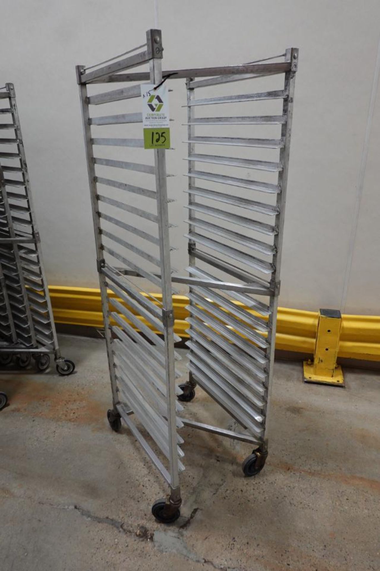 bakery zee mobile nesting racking bkzee Images High... Aluminum nesting Z-Type bakery rack, 26 in. long x 18 in. wide x 70 in ...