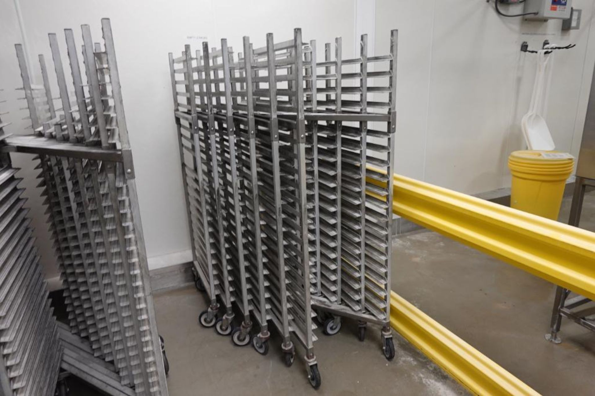 Aluminum nesting Z-Type bakery racks, 26 in. long x 18 in. wide x 70 in ...
