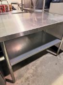 4FT STAINLESS STEEL TABLE WITH BOTTOM SHELF