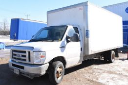 FORD (2017) E350 CUBE VAN WITH 6.8L V10 GAS ENGINE, AUTOMATIC TRANSMISSION, RWD DUALLY, 123,589KM (
