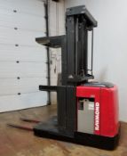 RAYMOND (2008) 5200-OPC30TT 3,000 LB. CAPACITY 24V ELECTRIC ORDER PICKER FORKLIFT WITH 240” MAX.
