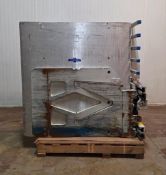 CASCADE (2020) 18J-CCS-2A-38178 3,250 LB. CAPACITY CARTON CLAMP ATTACHMENT, S/N: PTL2577907-3R0 [