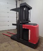 RAYMOND (2015) 5200-OPC30TT 3,000 LB. CAPACITY 24V ELECTRIC ORDER PICKER FORKLIFT WITH 210” MAX.