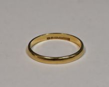 22ct yellow gold plain wedding band, ring size N, approx weight 2.0g