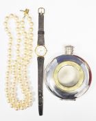 Lady's 9ct gold cased Accurist wristwatch, the white dial with Arabic numeral hour markers, case