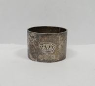 Victorian silver napkin ring, Birmingham 1893, S J Rose & Son, of plain form with a raised crown