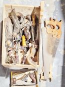 Spear & Jackson saw, sundry other saws, Stanley plane and quantity various woodworking tools (1 box)