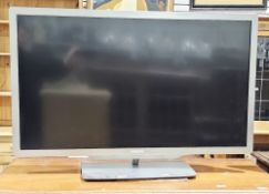 Philips 42 inch flat screen TV model no:42PFL7666T/12