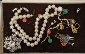 Pair of 9ct gold collar studs, 1.6g approx, a pair of gilt-metal drop earrings hung with citrines, a