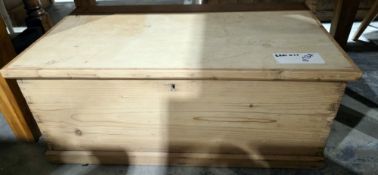 19th century pine blanket box with internal candle tray, 36cm high x 85cm long