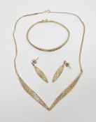 Italian three-colour 9ct gold necklace, bracelet and earrings suite all of brick link design with